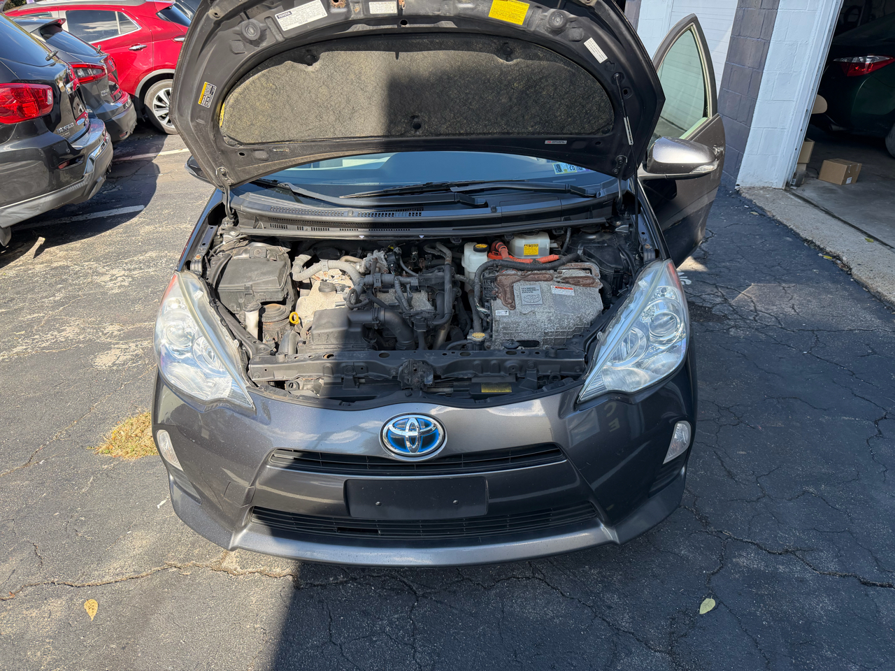 Toyota Prius c Three 2012