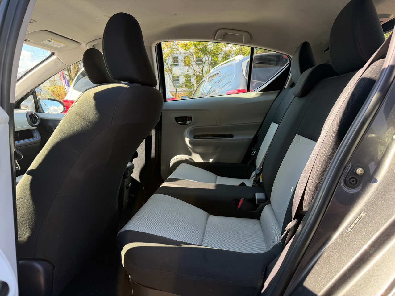 Toyota Prius c Three 2012