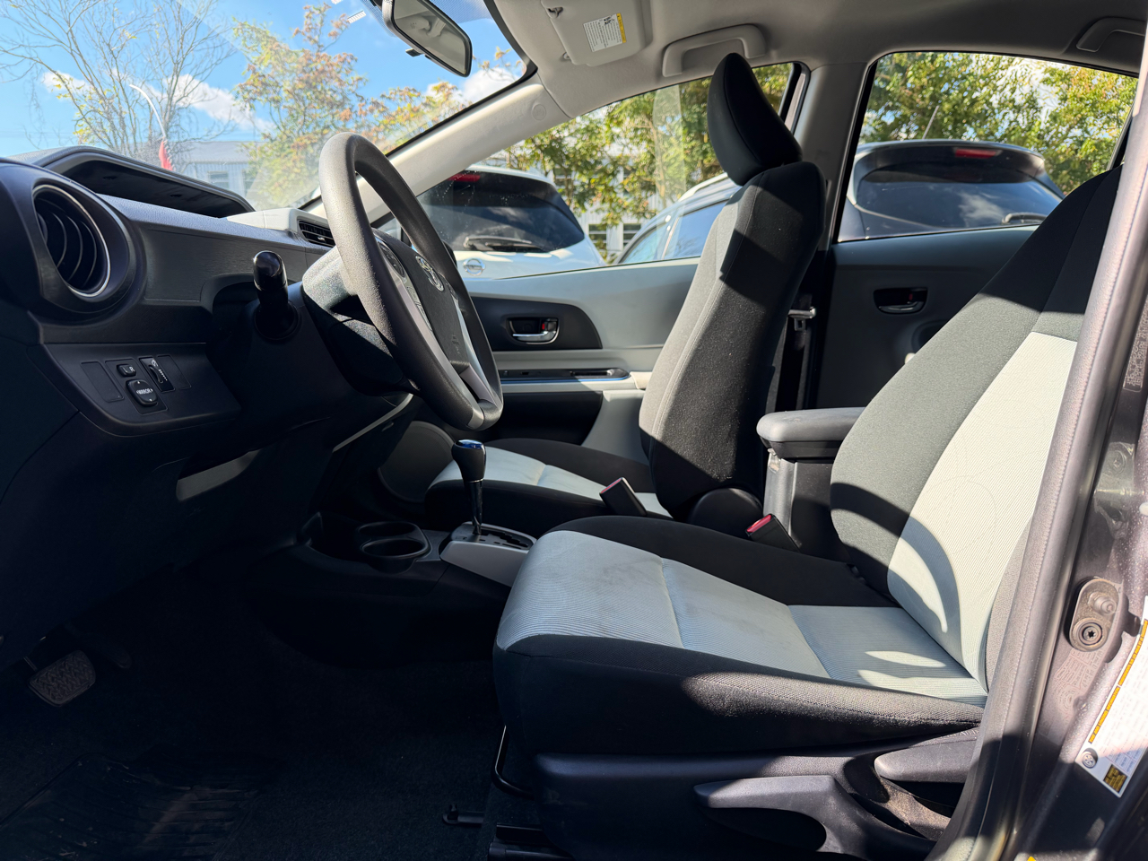 Toyota Prius c Three 2012