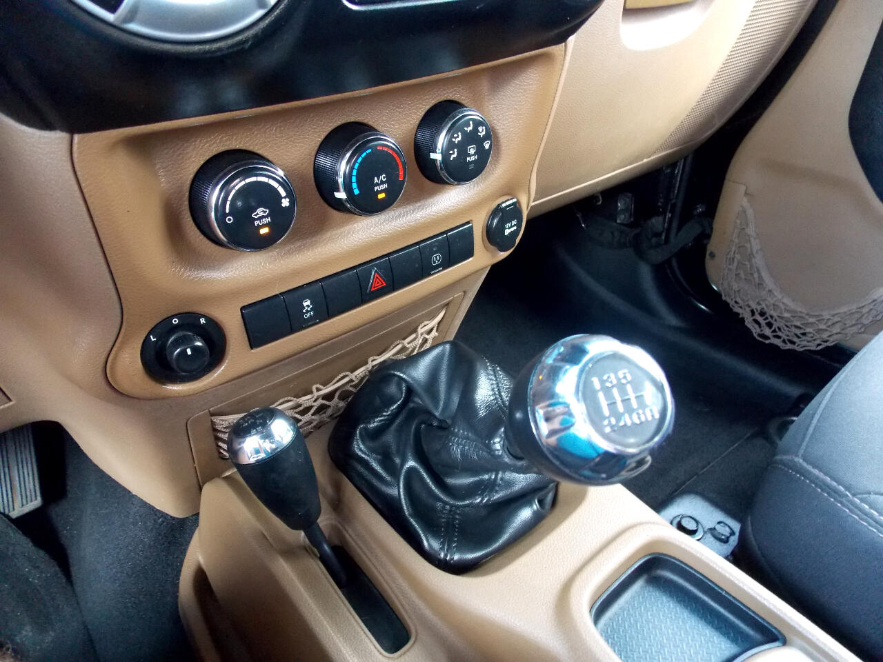 Jeep Wrangler Unlimited 4WD 4dr Rubicon 2014