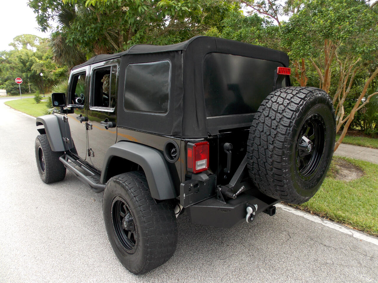 Jeep Wrangler Unlimited 4WD 4dr Rubicon 2014