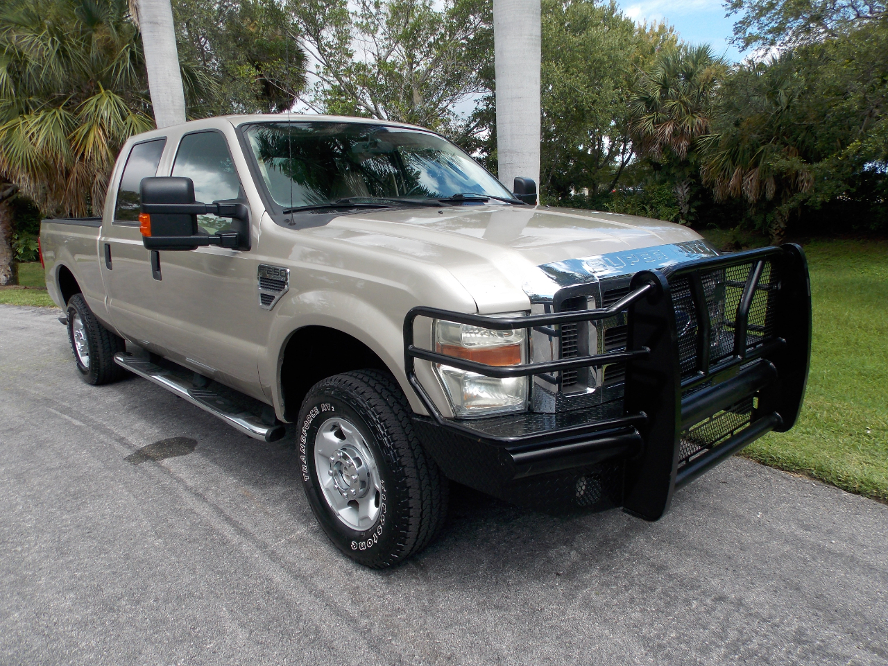 2010 Ford Super Duty F-250 SRW 4WD Crew Cab 156" XLT