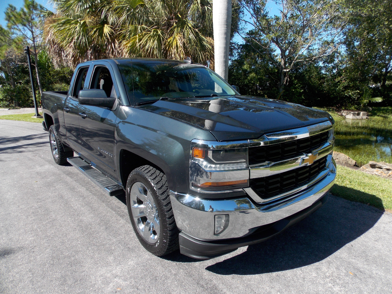 2018 Chevrolet Silverado 1500 2WD Double Cab 143.5" LT w/1LT
