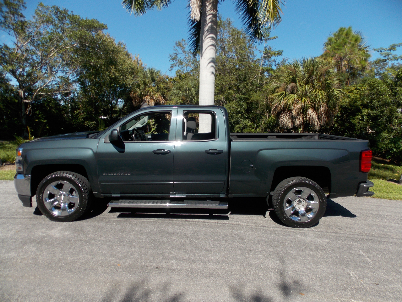Chevrolet Silverado 1500 2WD Double Cab 143.5" LT w/1LT 2018