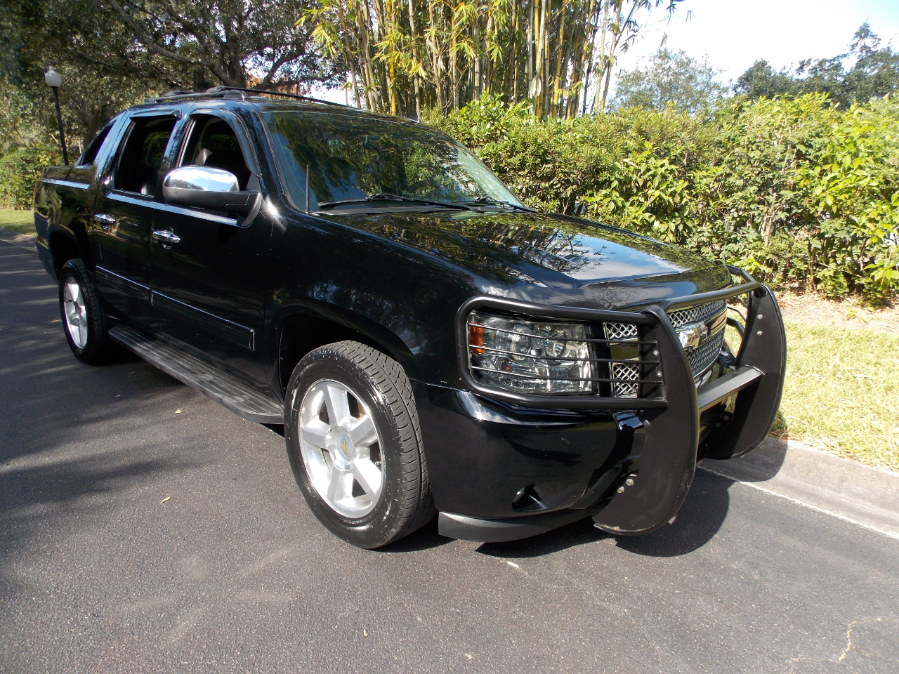 2013 Chevrolet Avalanche 2WD Crew Cab LT