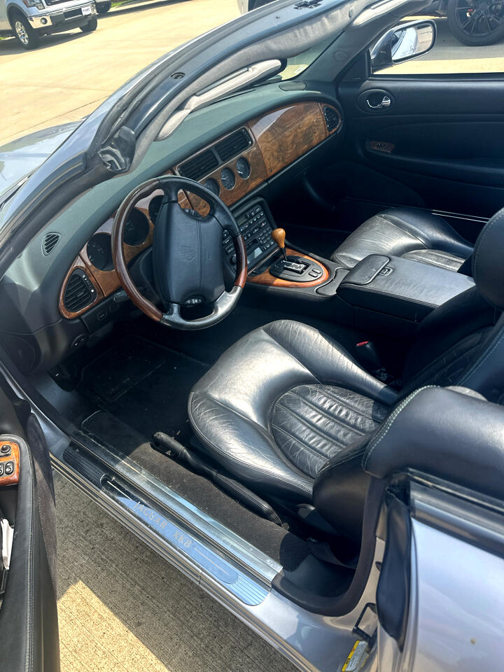 2001 Jaguar XK 8 Convertible photo 2