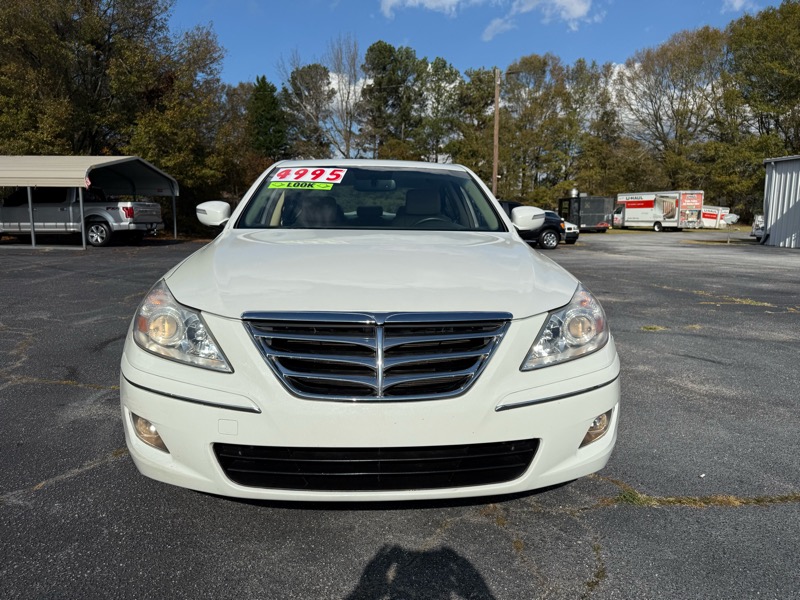 Hyundai Genesis  2011