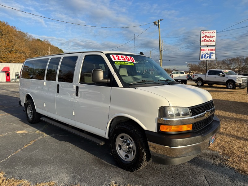 2018 Chevrolet Express LT