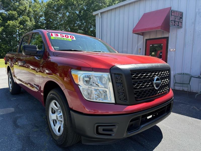 Nissan Titan  2017
