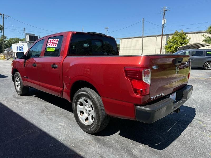 Nissan Titan  2017