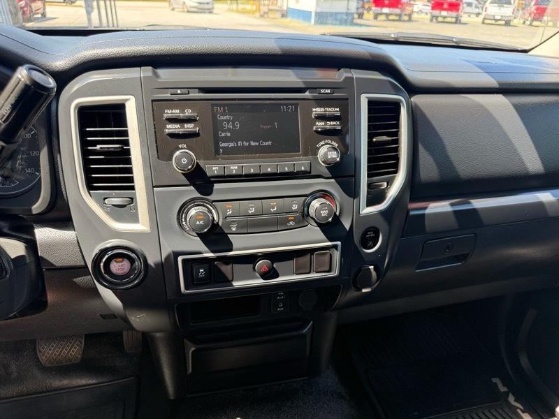 Nissan Titan  2017