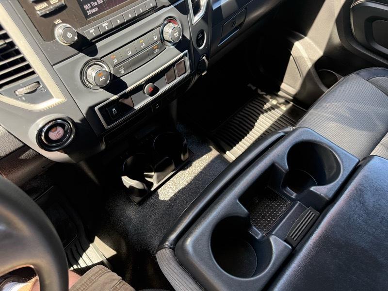 Nissan Titan  2017