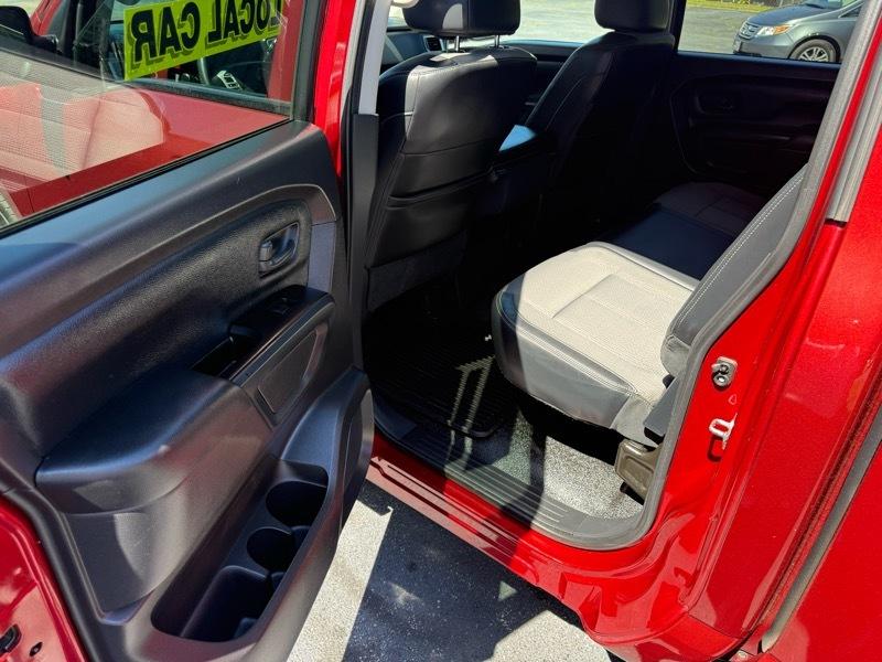Nissan Titan  2017
