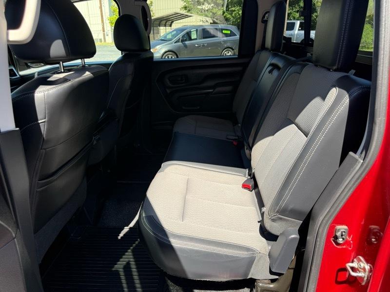 Nissan Titan  2017