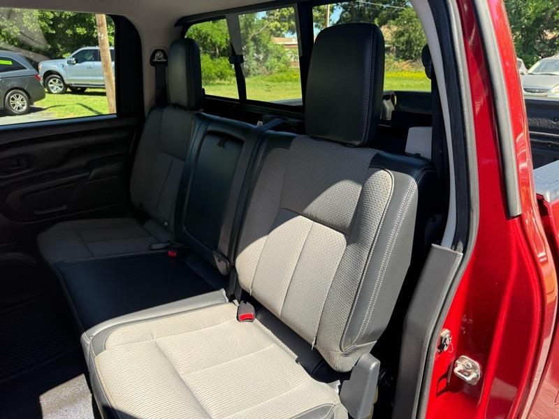 Nissan Titan  2017