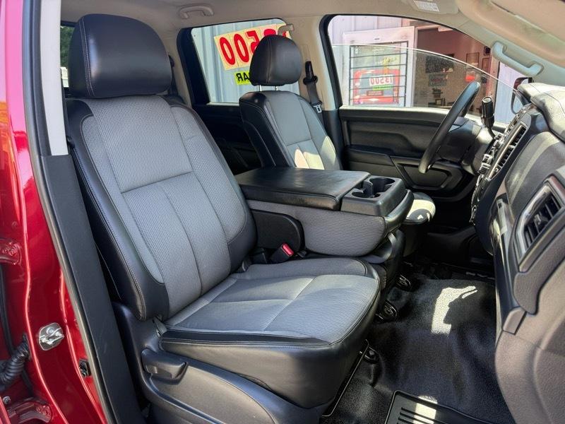 Nissan Titan  2017