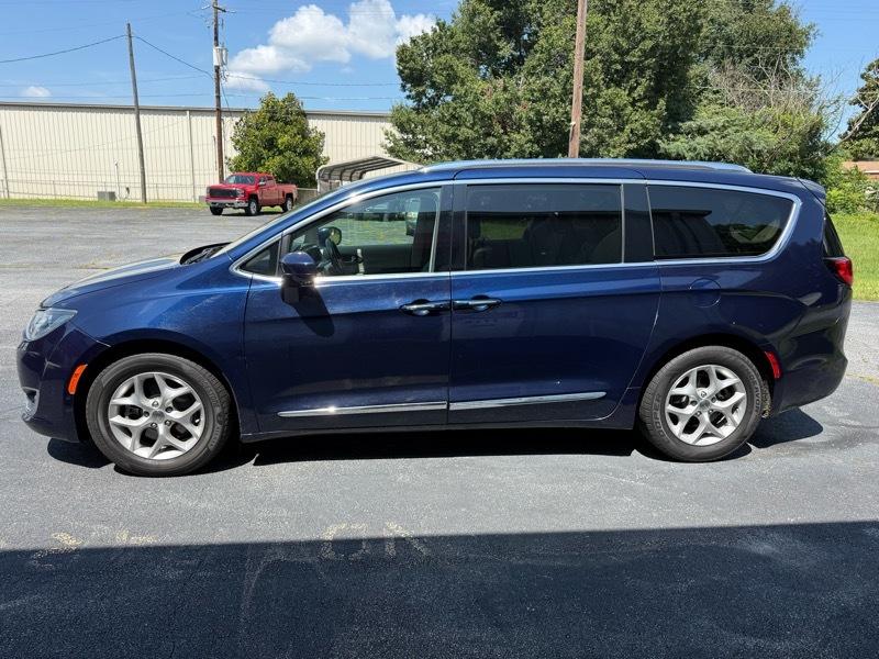 2018 Chrysler Pacifica Touring L Plus - Photo 8