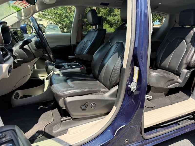 2018 Chrysler Pacifica Touring L Plus - Photo 12