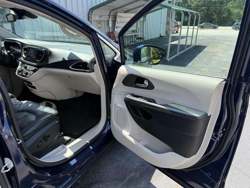 2018 Chrysler Pacifica Touring L Plus - Photo 30