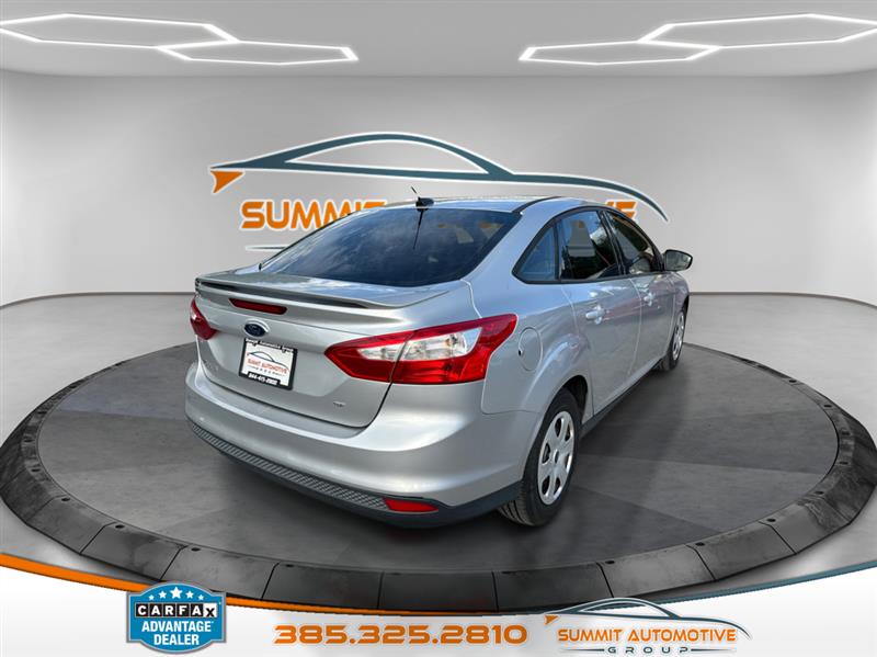 Ford Focus  2012