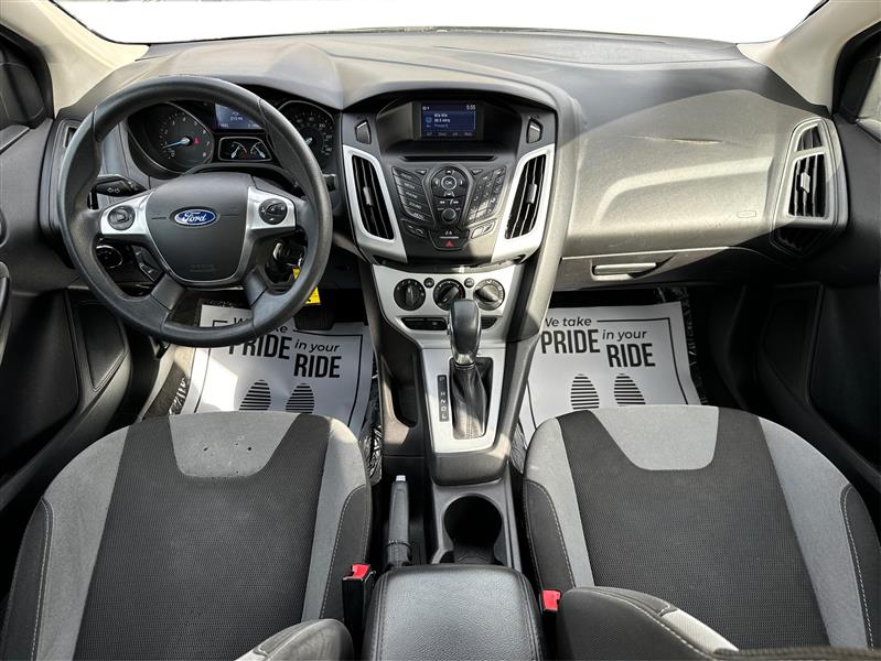 Ford Focus  2014