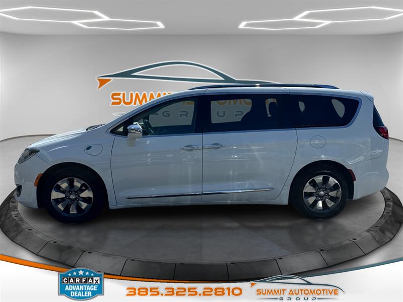 Chrysler Pacifica Hybrid  2018
