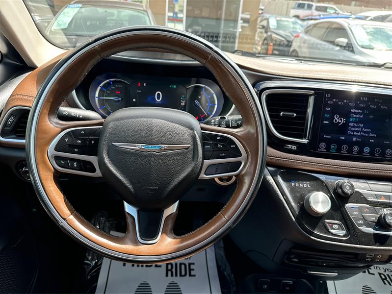 Chrysler Pacifica Hybrid  2018