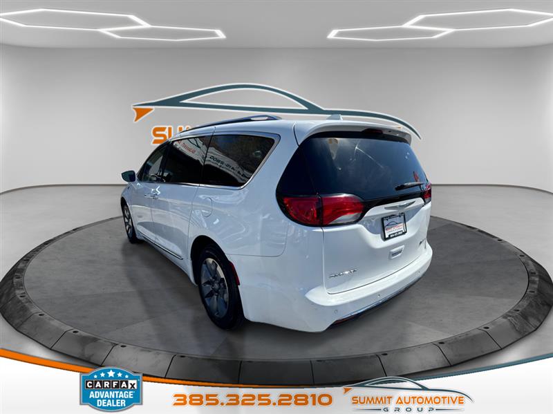 Chrysler Pacifica Hybrid  2018