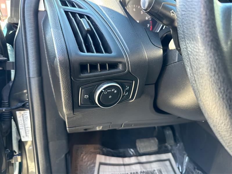 Ford Focus  2017 Ford Focus  2017