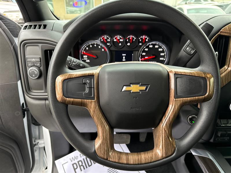 Chevrolet Silverado 1500  2023