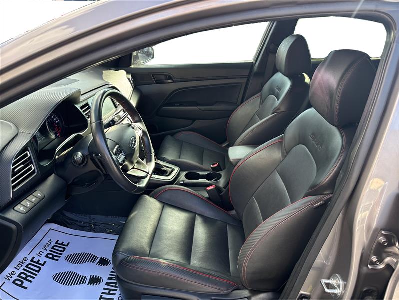 Hyundai Elantra  2020