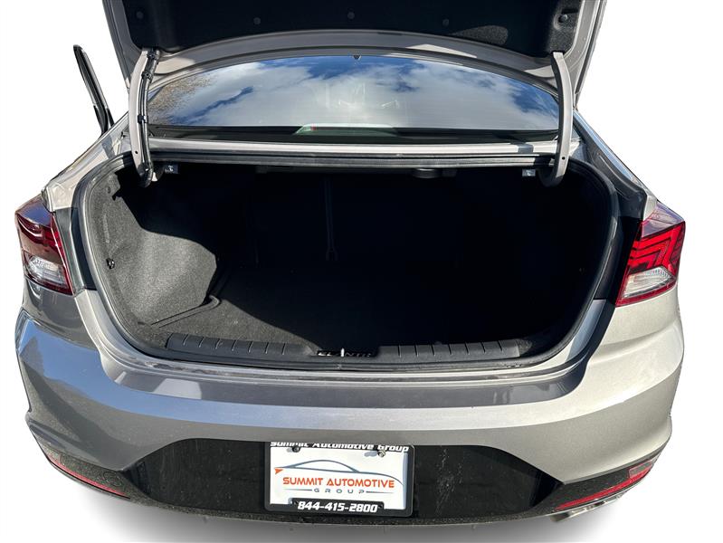 Hyundai Elantra  2020