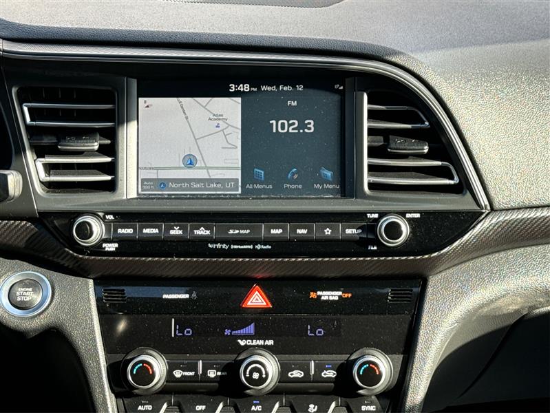 Hyundai Elantra  2020