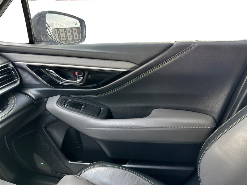 Subaru Outback  2021