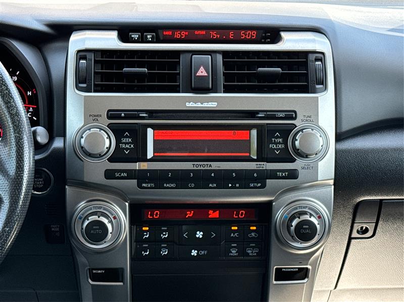 Toyota 4Runner  2011