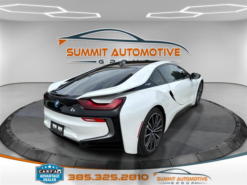 BMW i8  2019
