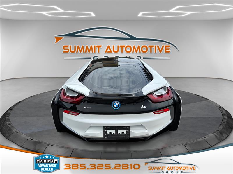 BMW i8  2019
