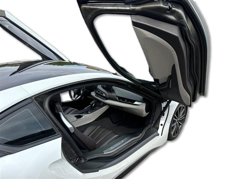 BMW i8  2019
