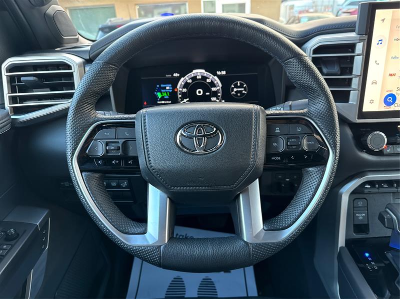Toyota Tundra  2024