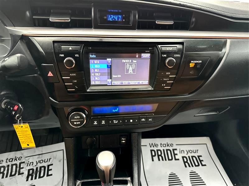 Toyota Corolla  2015