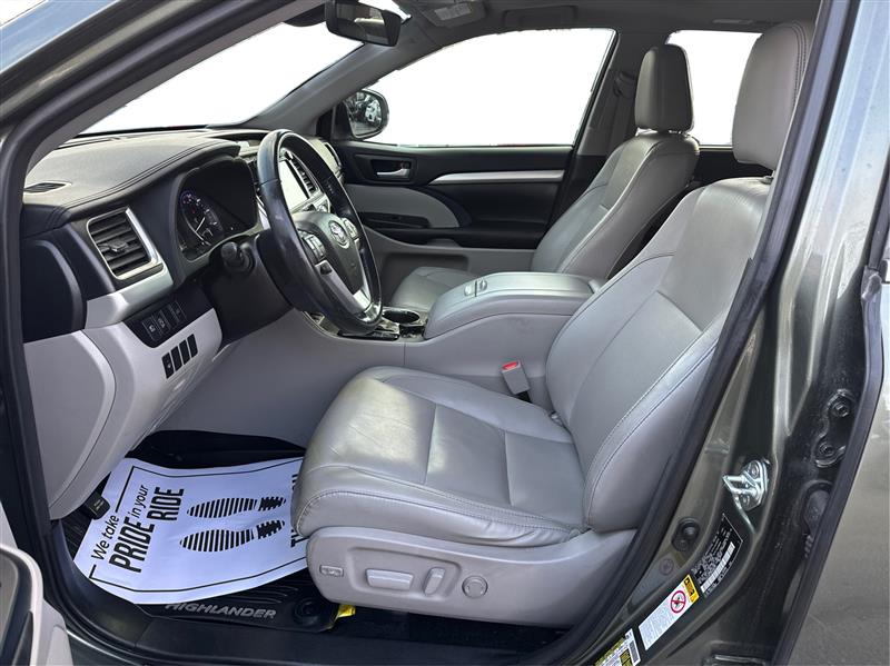 Toyota Highlander  2017