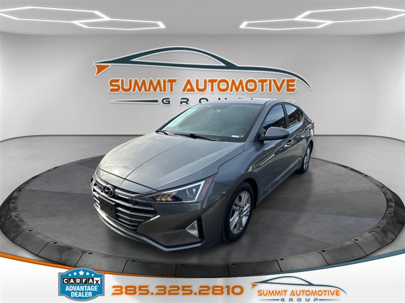 Hyundai Elantra  2020