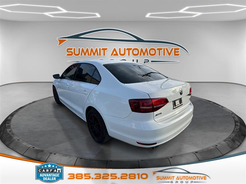 Volkswagen Jetta  2017