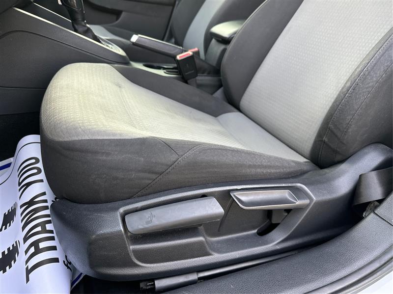 Volkswagen Jetta  2017