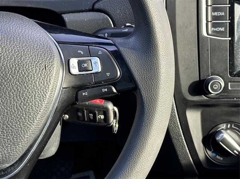 Volkswagen Jetta  2017