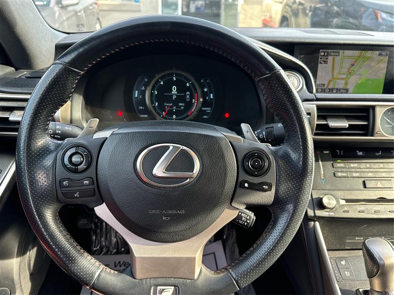 Lexus IS  2015
