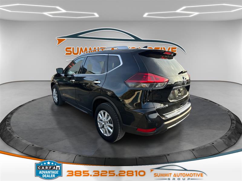 Nissan Rogue  2020