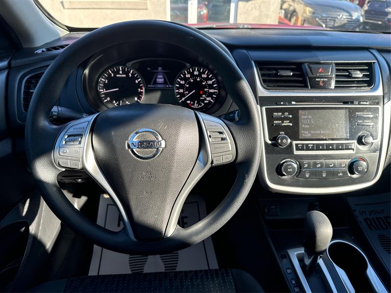 Nissan Altima  2016