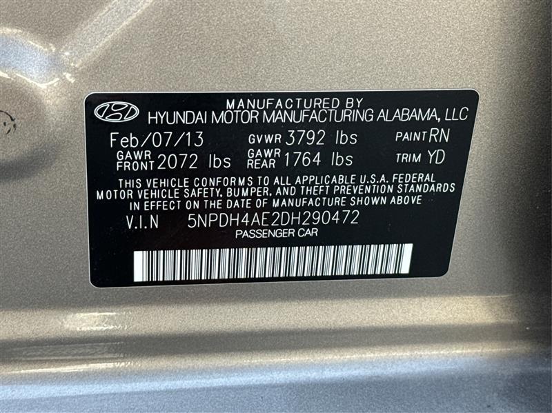 Hyundai Elantra  2013