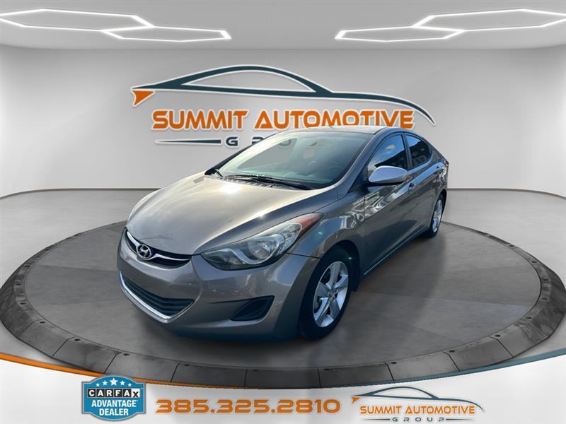 Hyundai Elantra  2013
